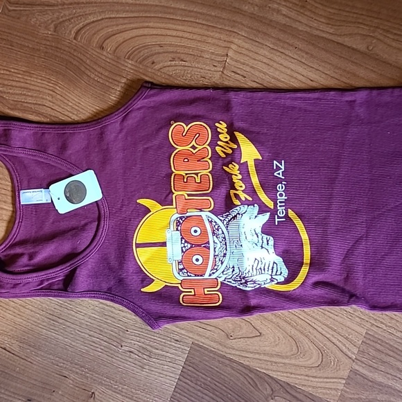 NWT Hooters small tank top - Picture 3 of 12